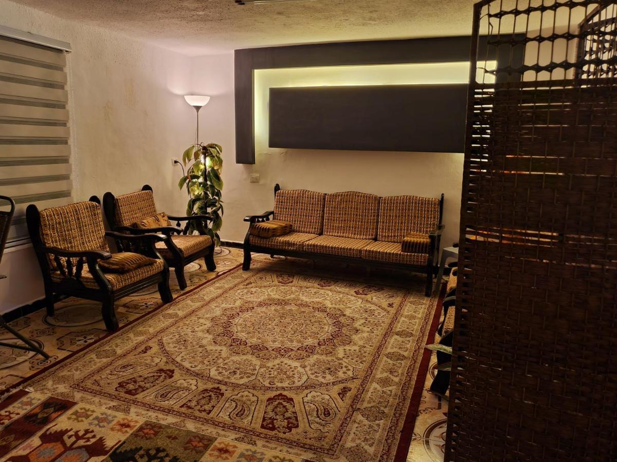 Zeus Apartment Jarash Exteriör bild