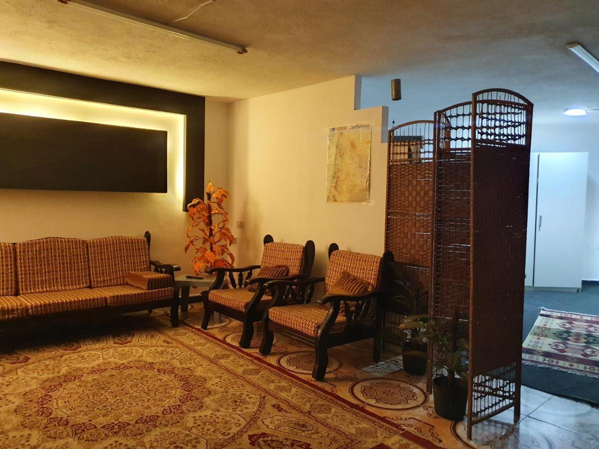 Zeus Apartment Jarash Exteriör bild